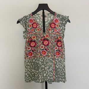 Savannah Jane Sage Green Embroidered Boho Blouse | Floral Top | Size S